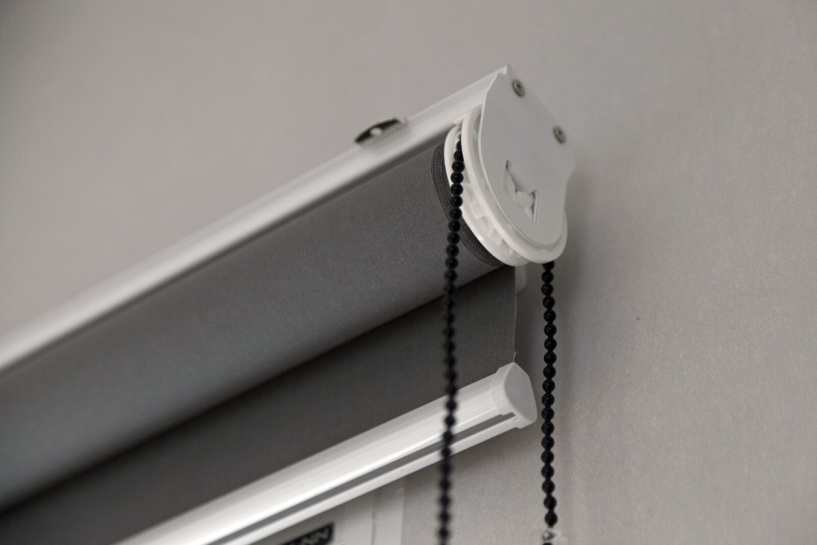 Exploring the Benefits and Drawbacks of Blackout Roller Blinds for Your Bedroom